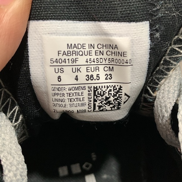 Converse Prism Print Canvas All Stars 
size 6 - Picture 11 of 11